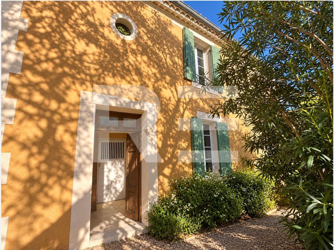 MAISON DE VILLAGE A RENOVER SUR GARONS