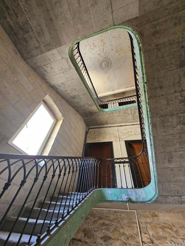 À Vendre - Ensemble immobilier de 400m² à rénover