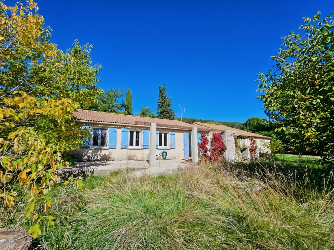 À Vendre à St Hippolyte de Montaigu - Maison de plain pied de 89m² sur 1200m² de terrain
