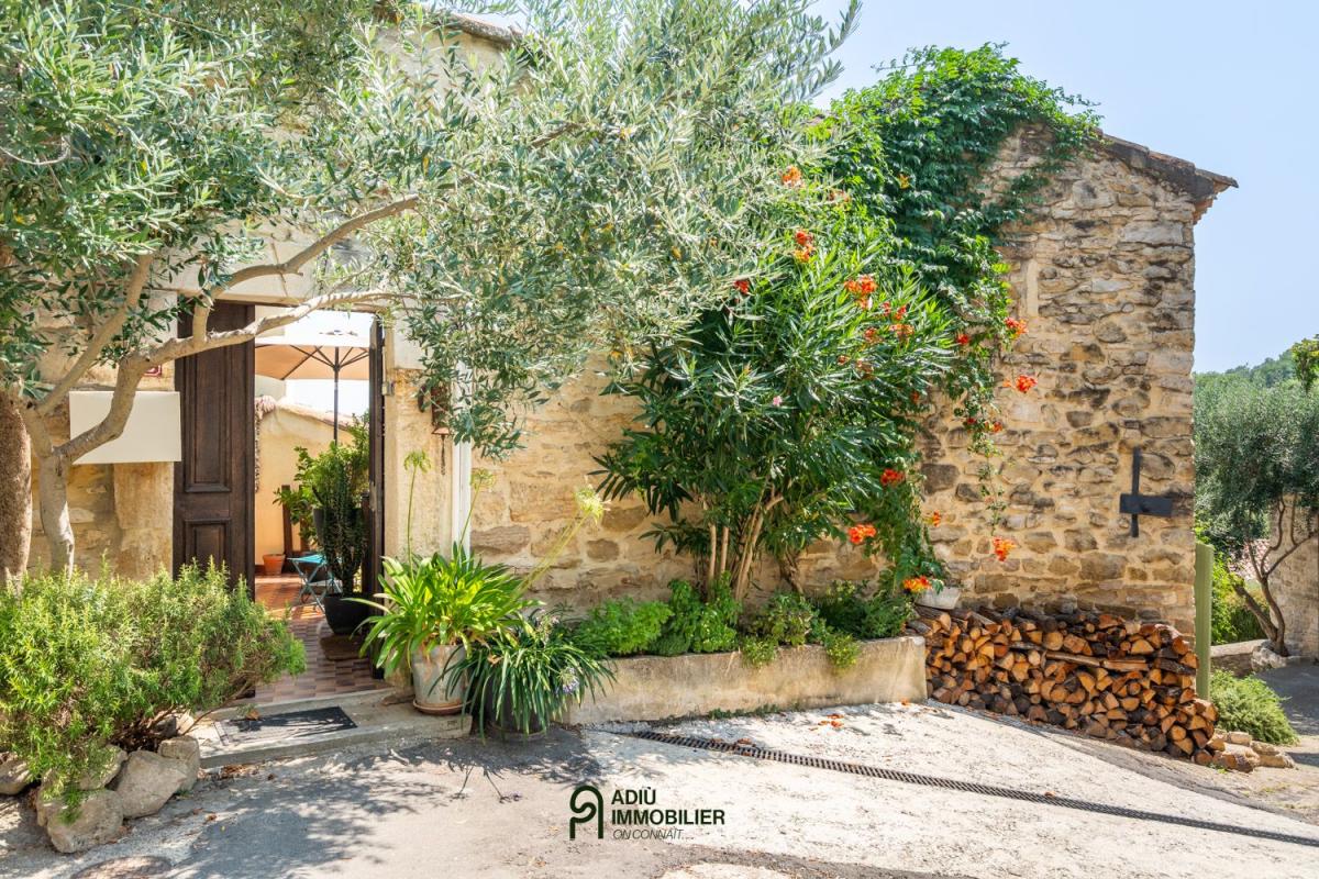 Charmante maison de village avec extérieurs et vue