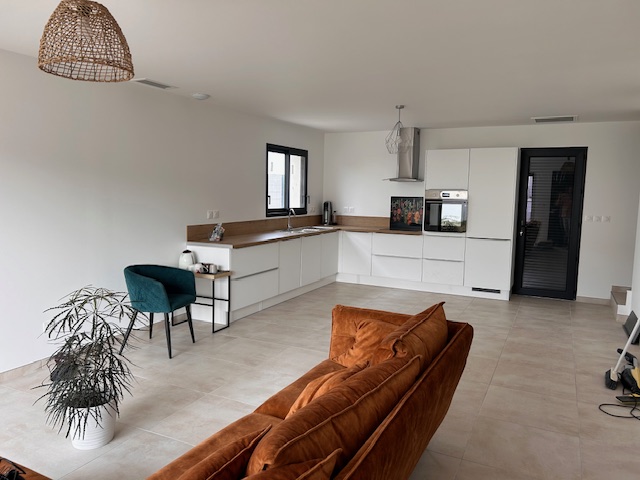 Villa 3 chambres avec garage à Mus