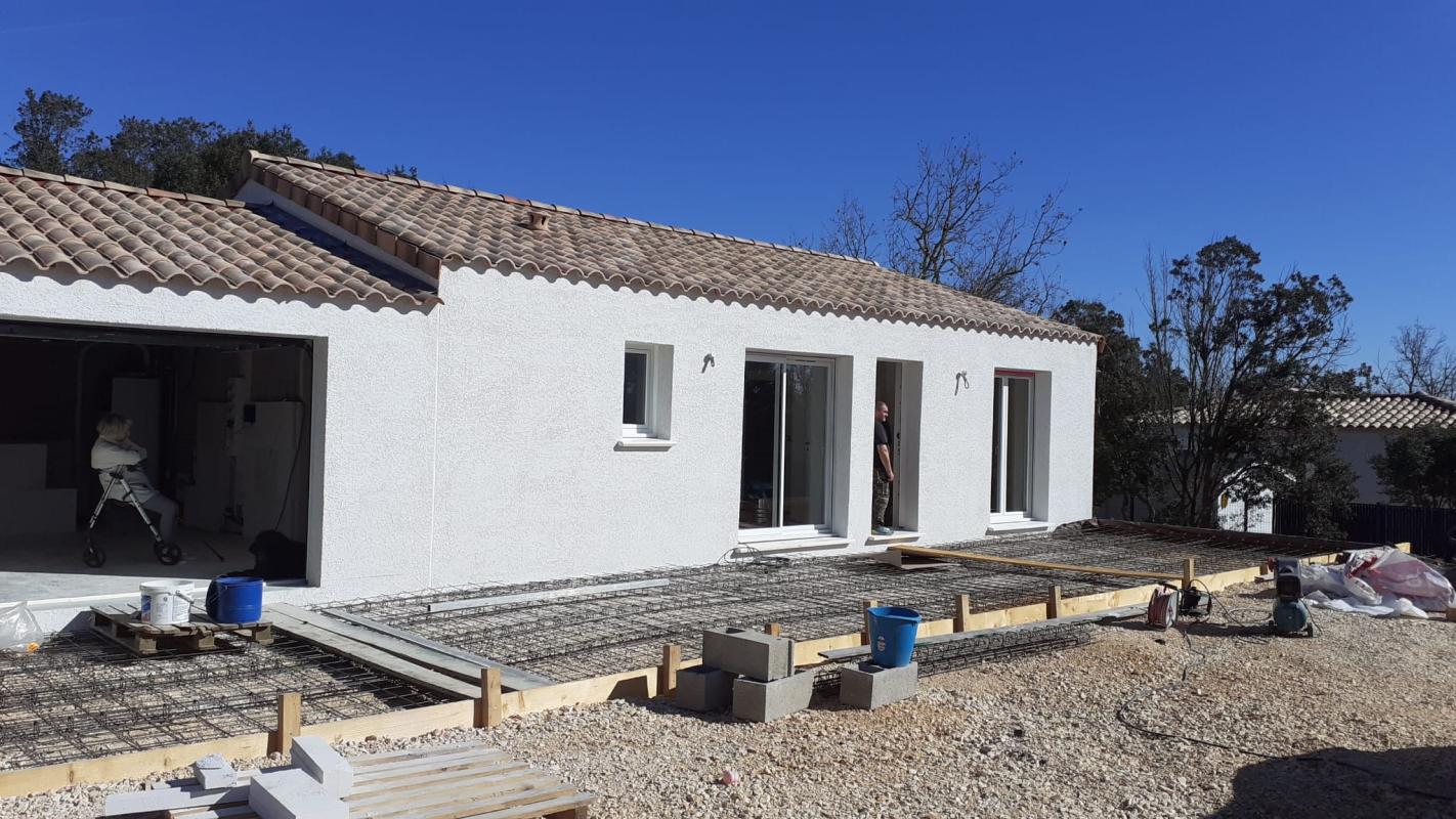 Maison de plain pied 3 chambres avec garage à SERVIERS ET LABAUME