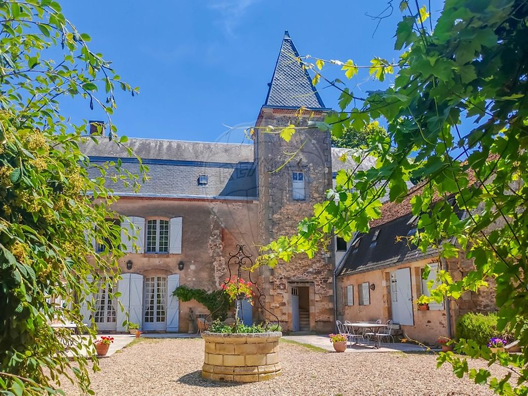 Château 9 chambre(s) à vendre