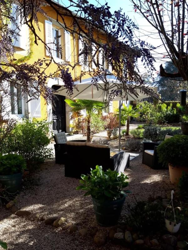 PROPRIETE DE PRESTIGE, 364m2, TERRAIN de 7766m2