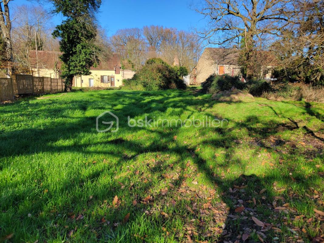Terrain constructible de 1441 m2 (Creuse)