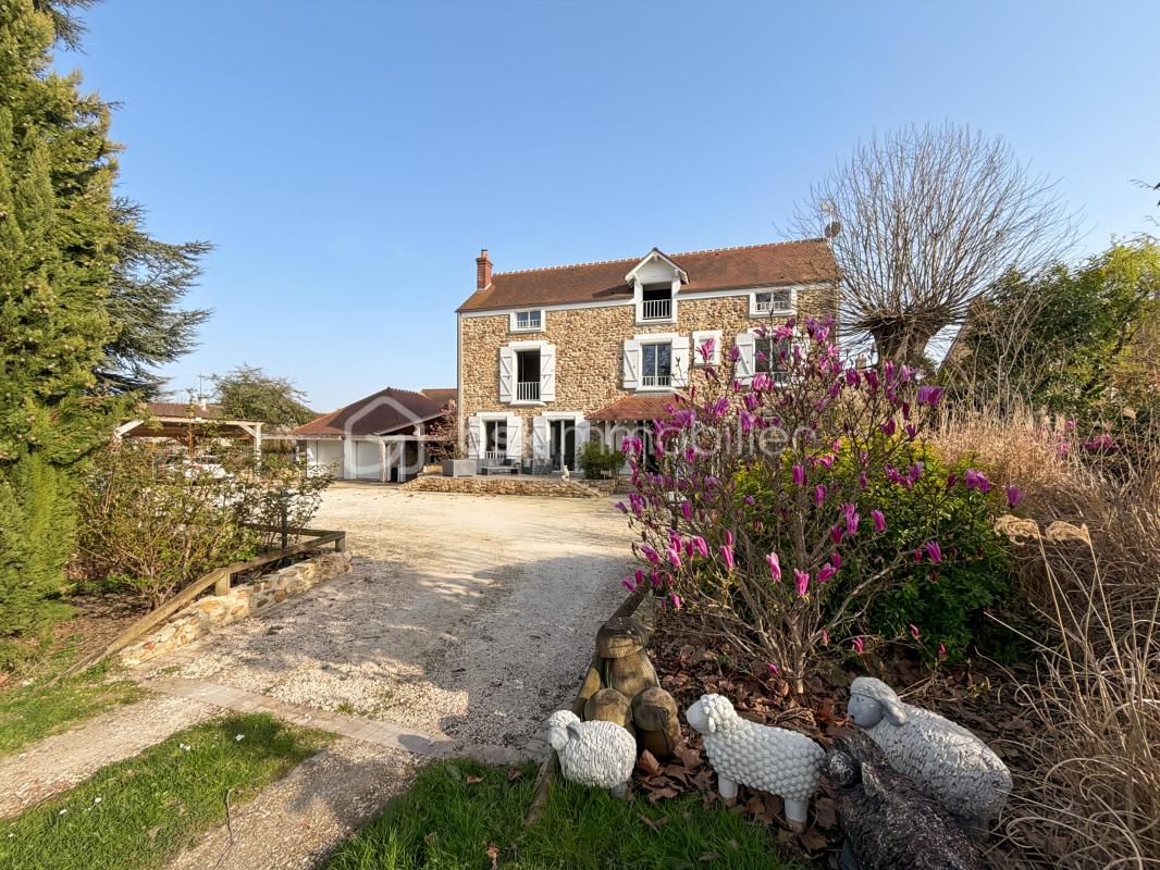 Grande maison 280 m2 - 7 chambres - Terrain 6000 m2