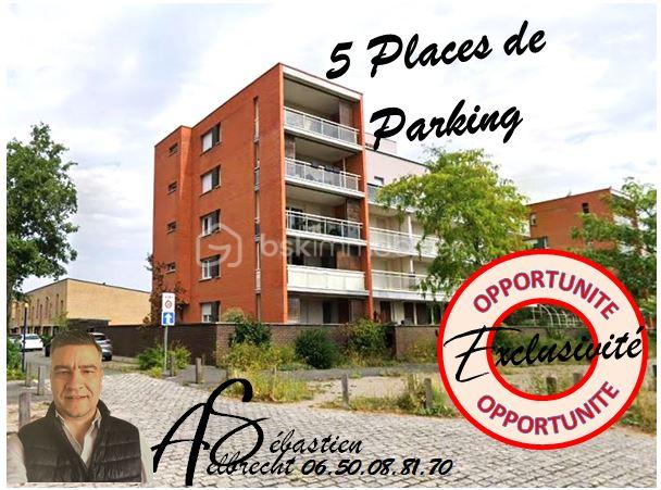 OPPORTUNITE D'INVESTISSEMENT - 5 PLACES DE PARKING