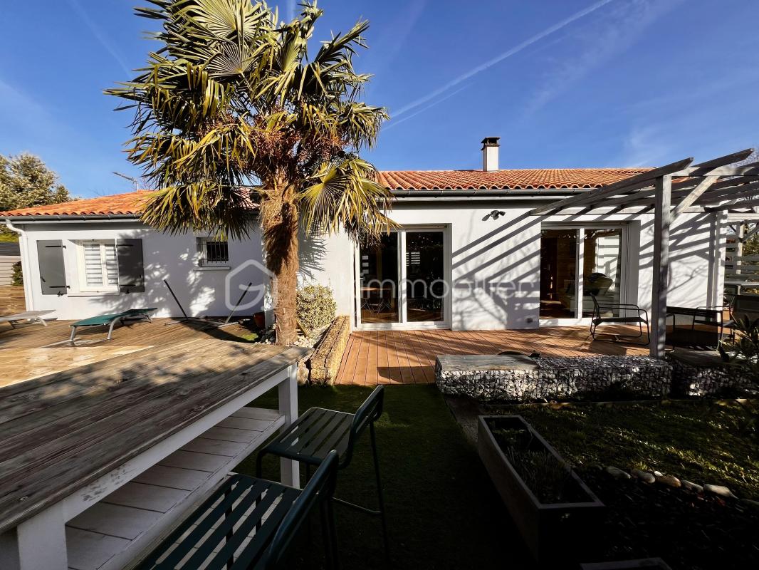 Magnifique Maison Plain Pied 4 chambres Piscine Garage