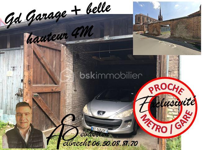 GRAND GARAGE AVEC BELLE HAUTEUR JUSQU A 4M