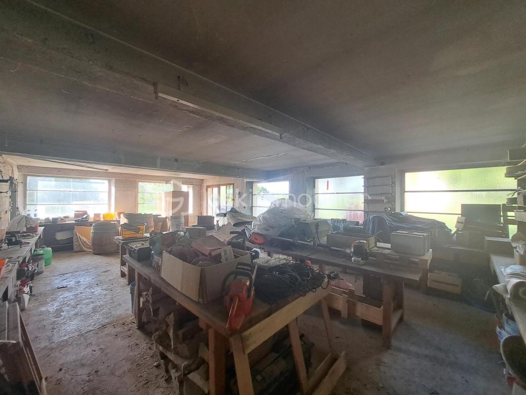 Ancien relais douanier en pierres avec partie habitable – Gros potentiel de rénovation à 15 km de la frontière suisse