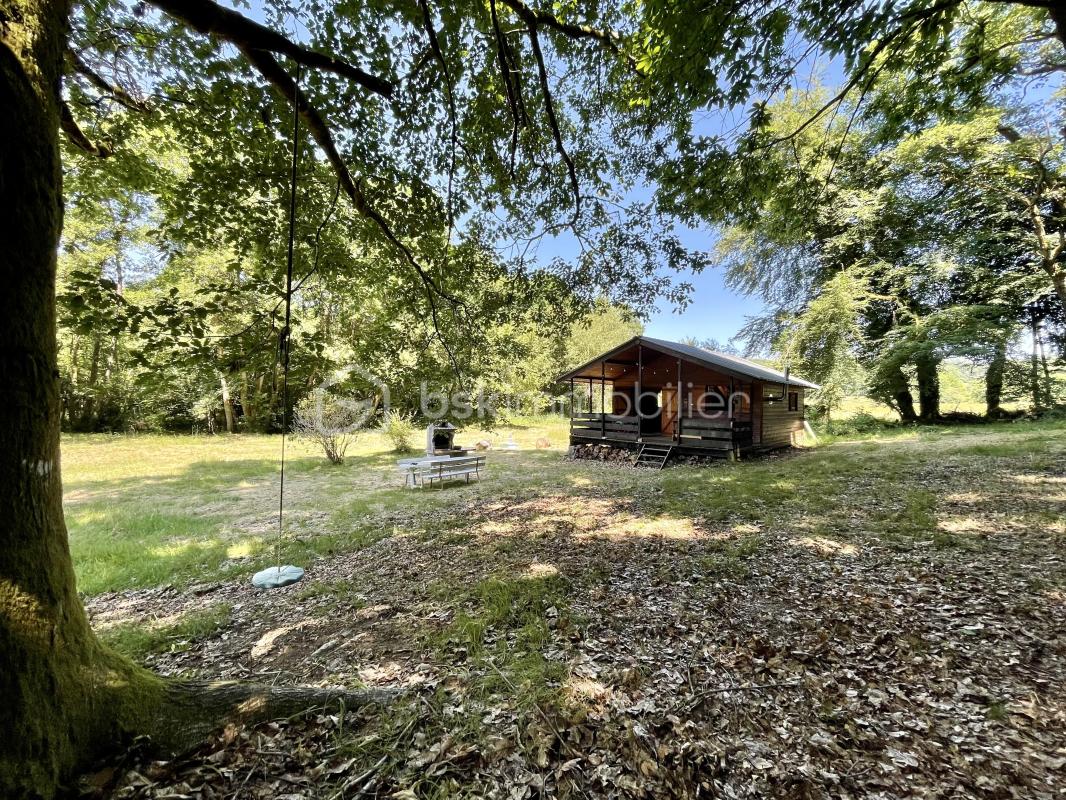 Chalet au bord d'un ruisseau