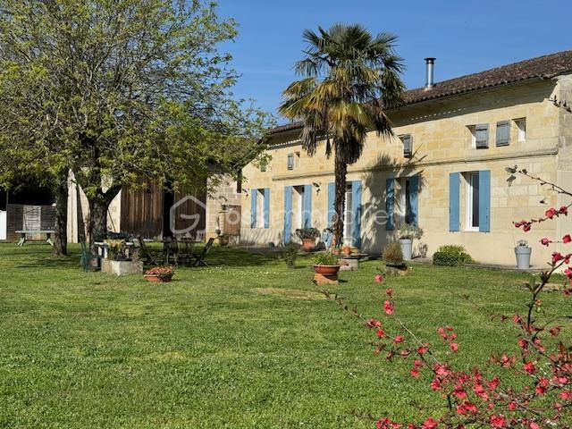 BELLE MAISON EN PIERRE