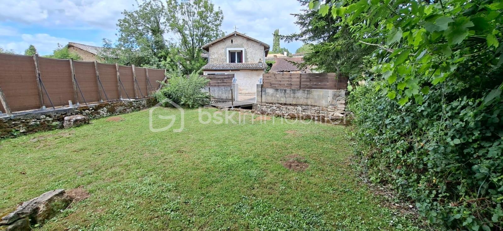 Maison 2 chambres, avec jardin, grand garage – Idéale 1er achat, artisan