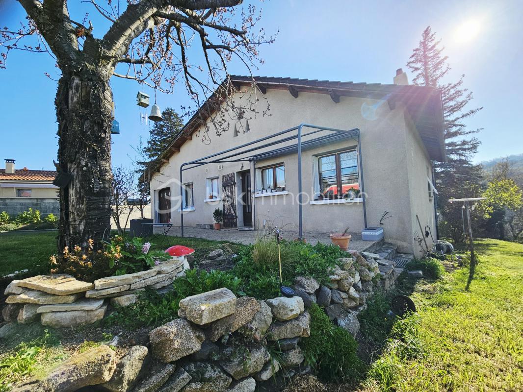 À VENDRE – Maison familiale avec vue dégagée – 139 m² – Champeix