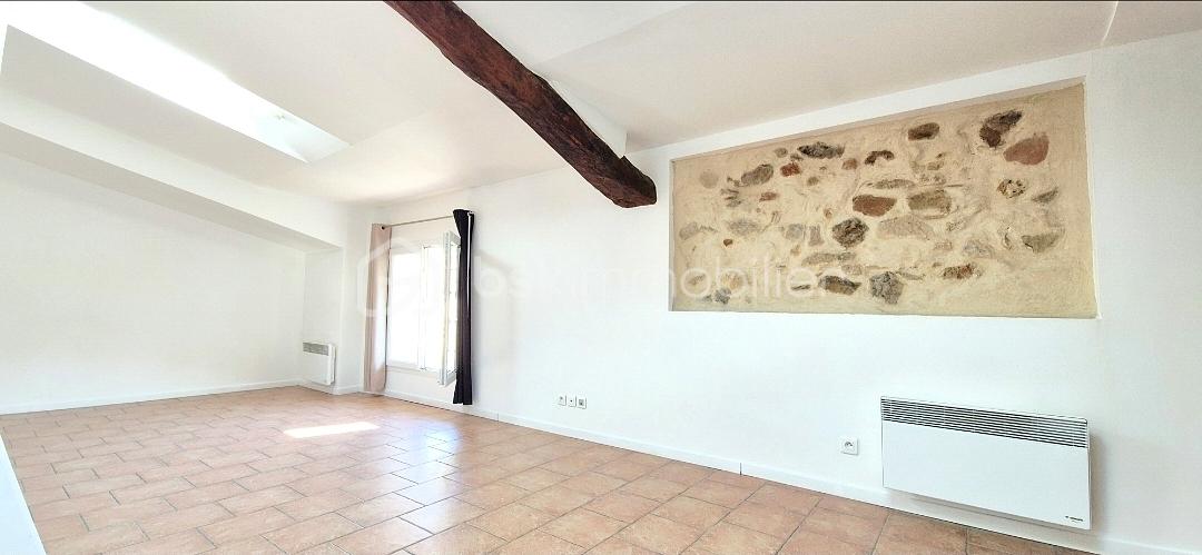 GRAND T2--62m² (env 57m² carrez)--FAIBLES CHARGES--TOUT A PIED