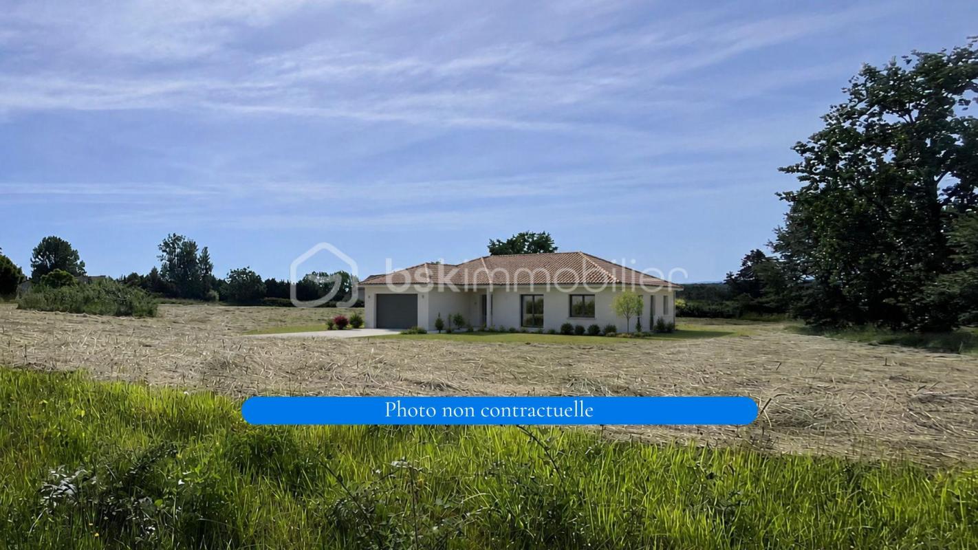 Terrain constructible de 1 570 m² proche du bourg de Peyrignac