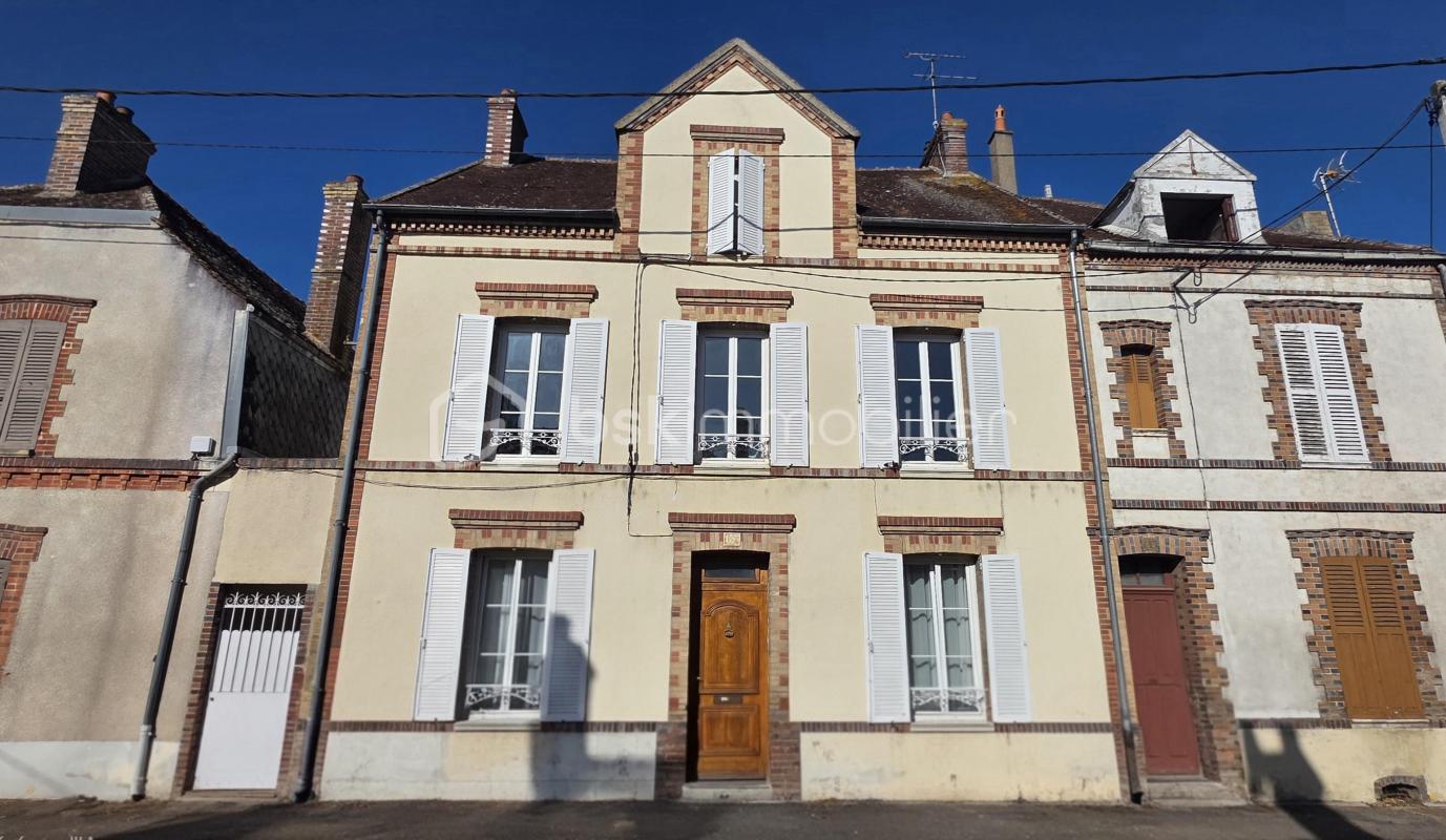 Maison bourgeoise de caractère au cœur de Sens – 5 chambres – DPE C