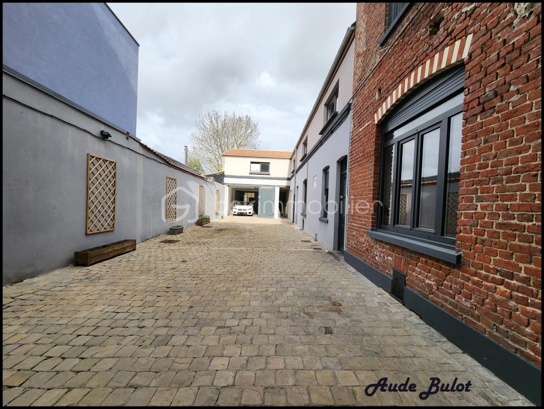 Maison de ville 10 pièces – 332 m² utiles