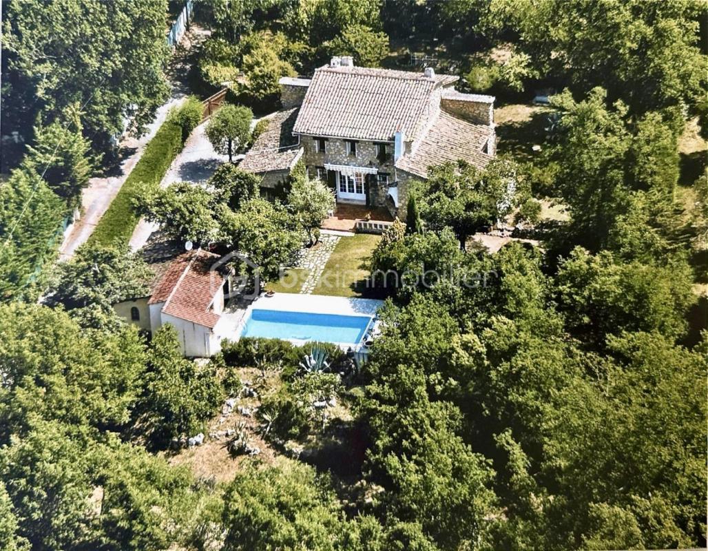 Charme de la pierre – 169 m² – St Paul En Forêt - Cadre exceptionnel au calme absolu