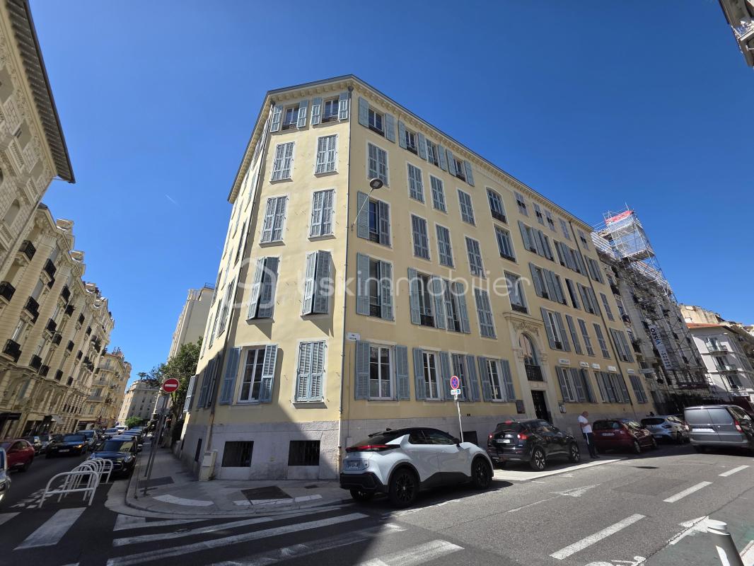 NICE CENTRE – QUARTIER DES MUSICIENS – LOCAL PROFESSIONNEL DE 208 M²
