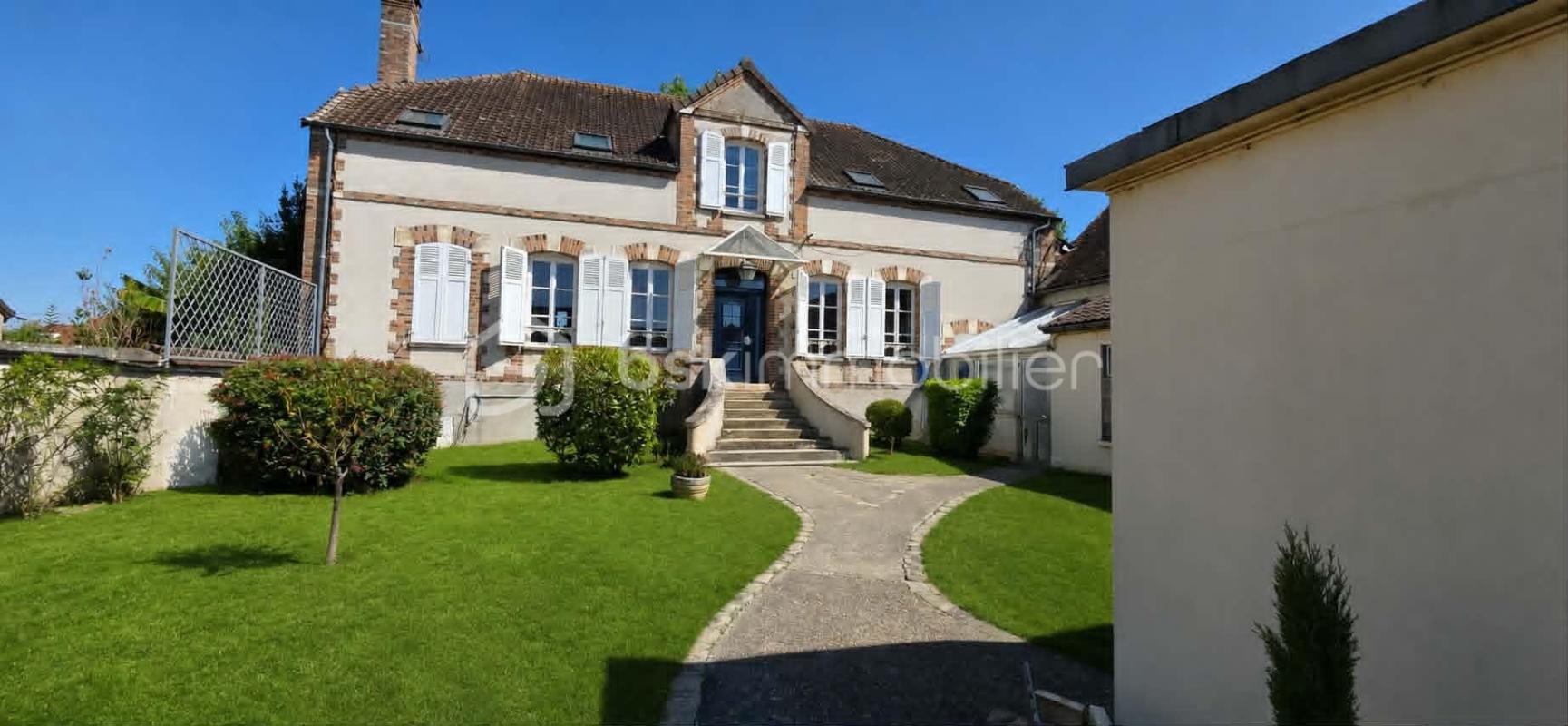 Magnifique maison bourgeoise entièrement rénovée – Charme de l'ancien et confort moderne