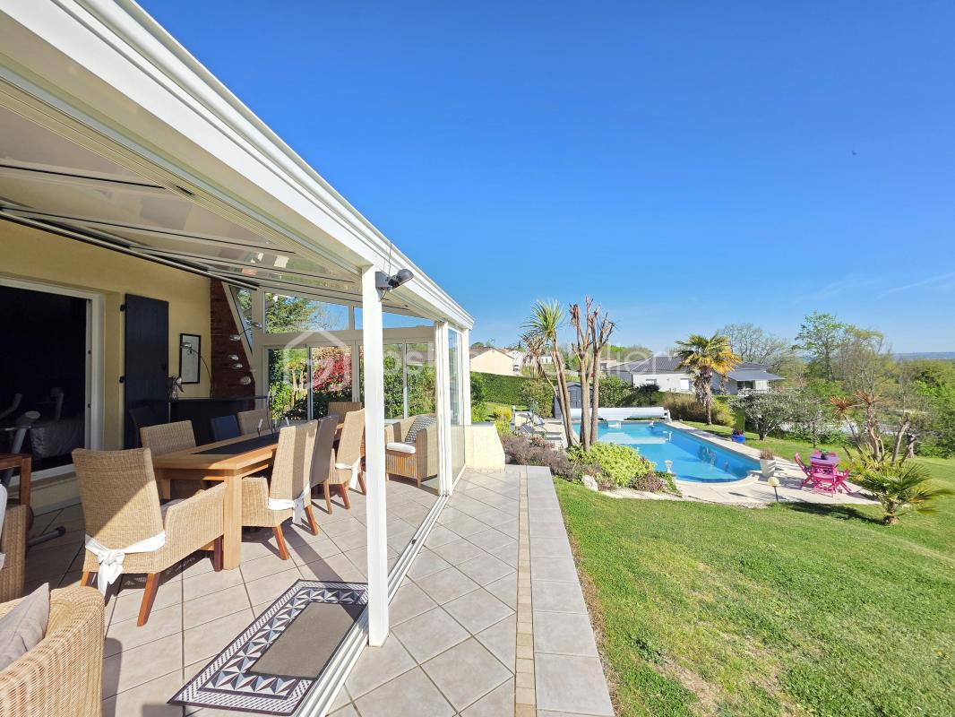 MAISON AUBIAC 152 m² - GARAGE- PISCINE-VERANDA- JARDIN 4800 m²