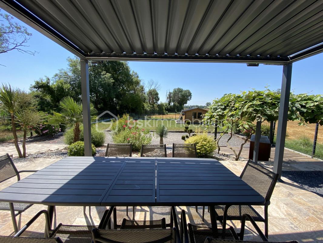 RARE MAISON DE 2020 DANS UN CADRE PAISIBLE ET VERDOYANT AVEC DPE A
