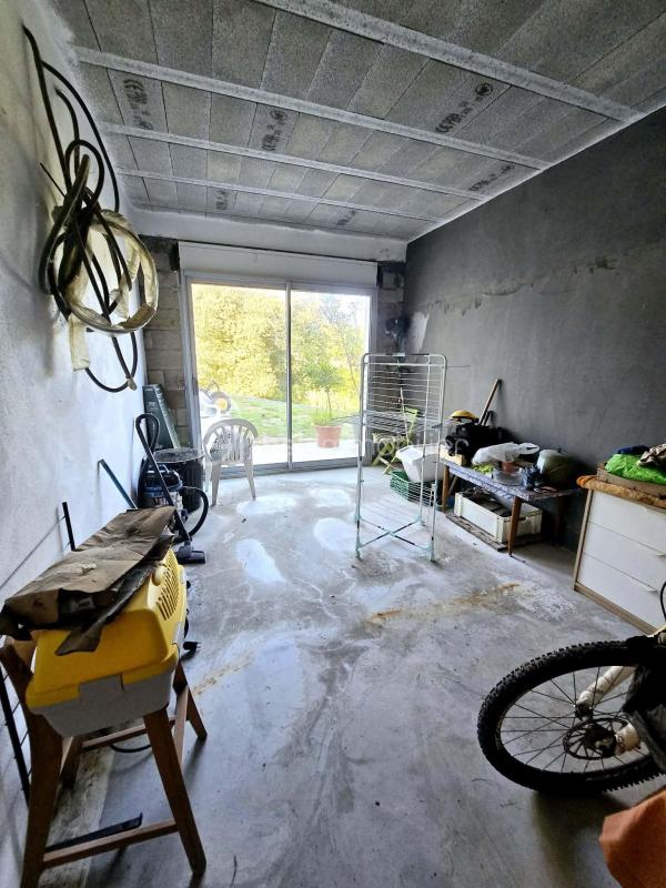 Maison  avec terrasse et double parking - Vivez le confort moderne !