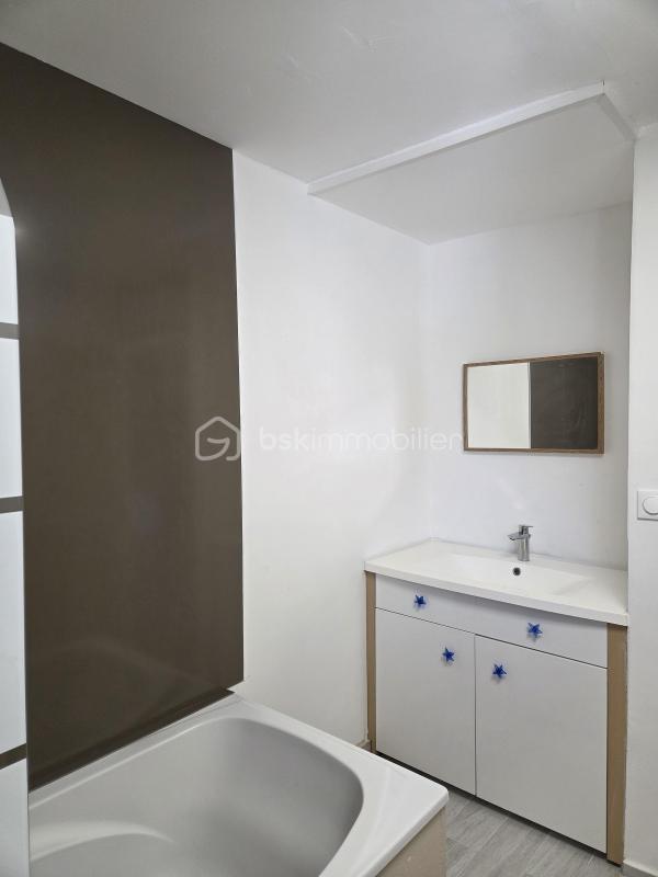 Maison avec 2 appartements indépendants et petit jardin