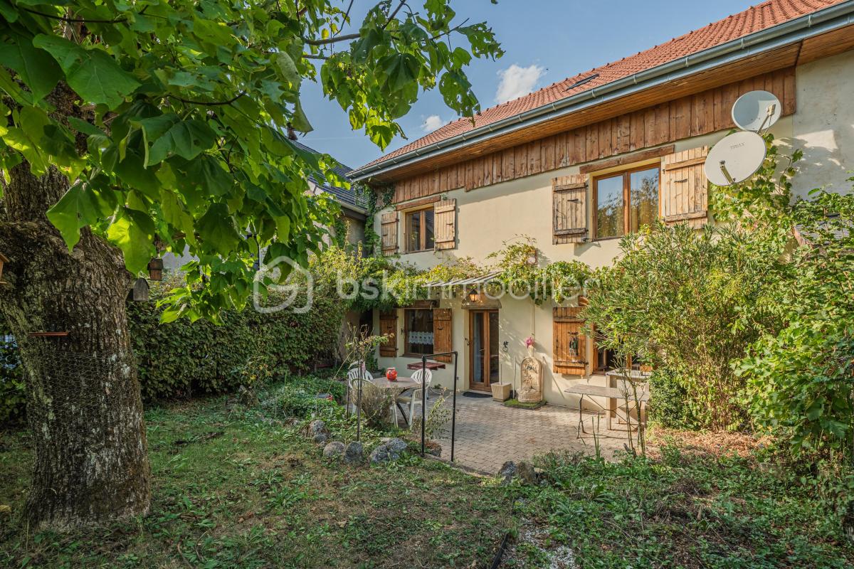 Maison ancienne avec atelier et comble aménageable de 68m2