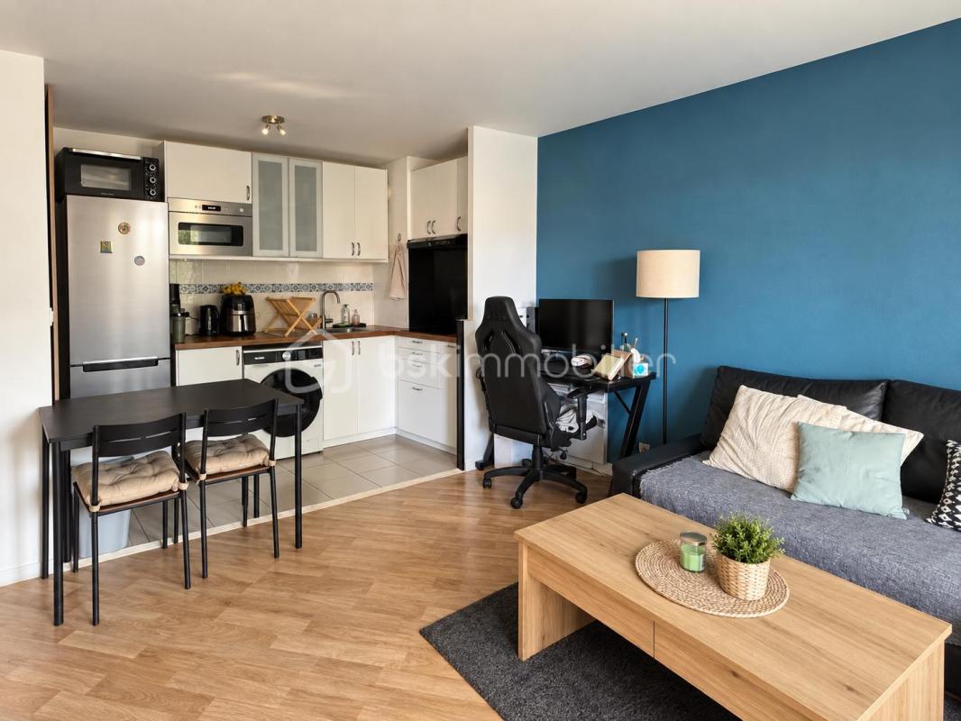 ROISSY-EN-BRIE F2 DE 41 m² BALCON PARKING RÉSIDENCE SÉCURISÉE