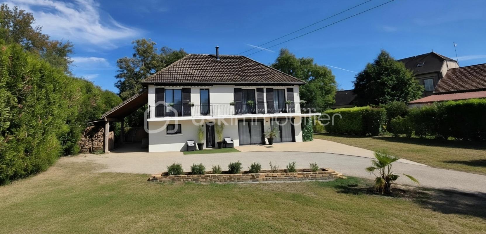 COUP DE CŒUR !✨ Belle maison 5 chambres entièrement rénovée avec jardin, garages et dépendances