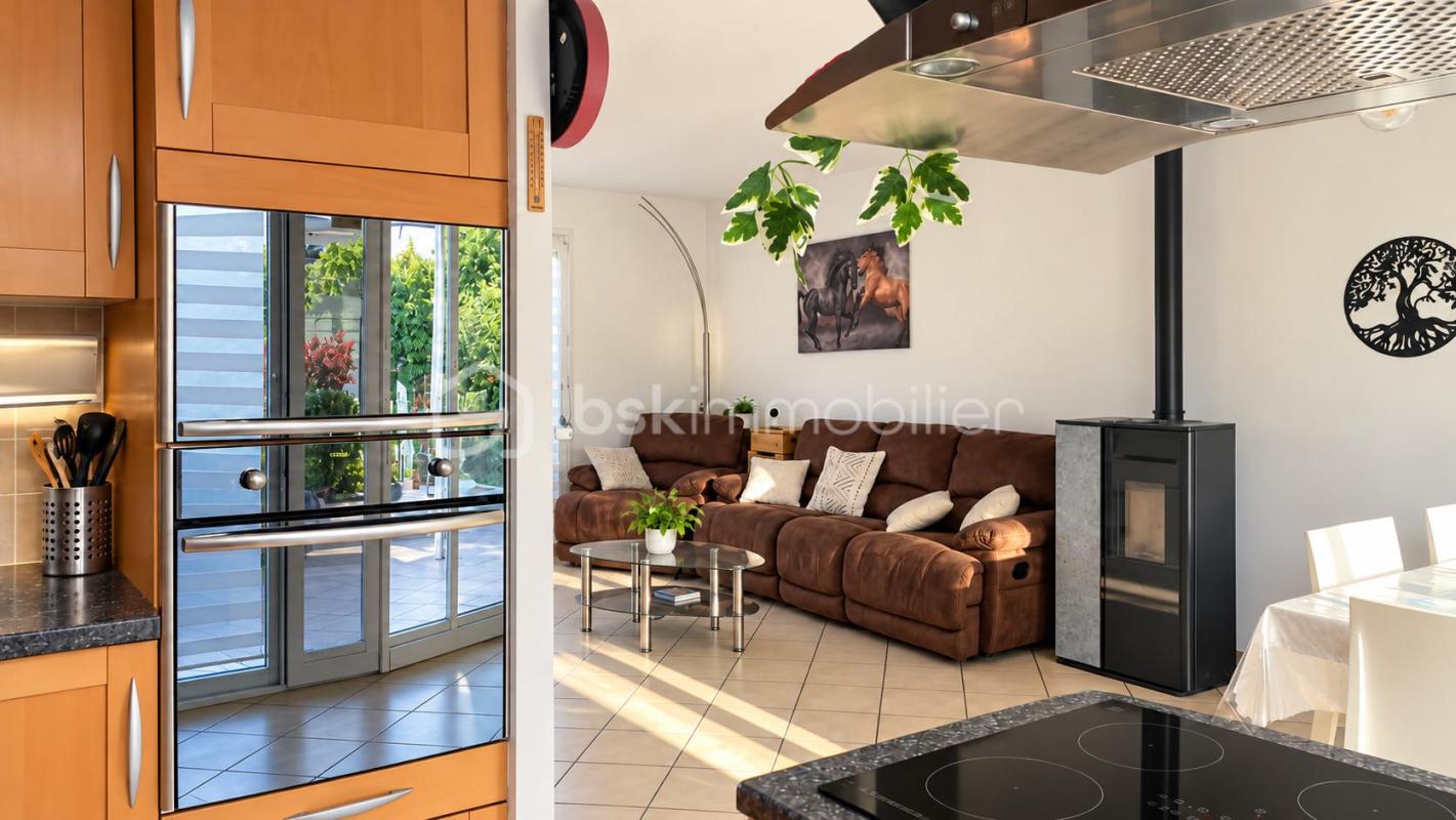 MAISON FAMILIALE 112,09 M2 4 CHAMBRES, VÉRANDA CHAUFFÉE 20 M2, JARDIN ET GARAGE – PROCHE GENÈVE