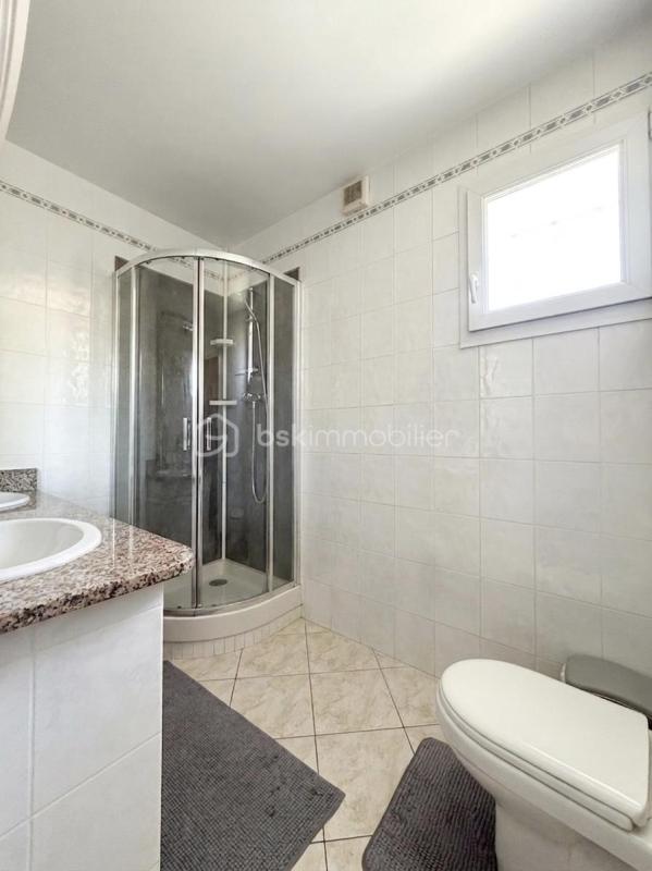 Maison familiale avec dépendance 60 m2 et sous-sol total - Secteur recherché