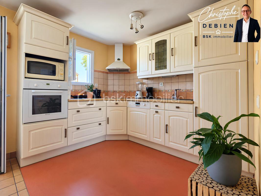 SAINT-FULGENT – PAVILLON PLAIN-PIED 73 M² – 2 CHAMBRES – GARAGE – JARDIN – CENTRE-BOURG