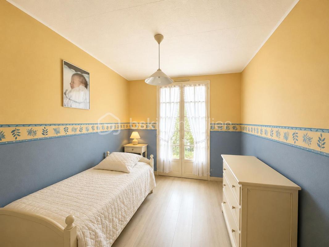 VAL-DE-REUIL – MAISON INDIVIDUEL DE PLAIN-PIED | 3 CHAMBRES | JARDIN | GARAGE