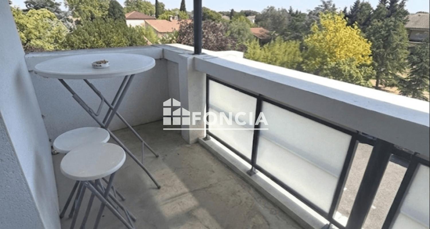 EAUNES T3 AVEC TERRASSE ET 2 PARKING