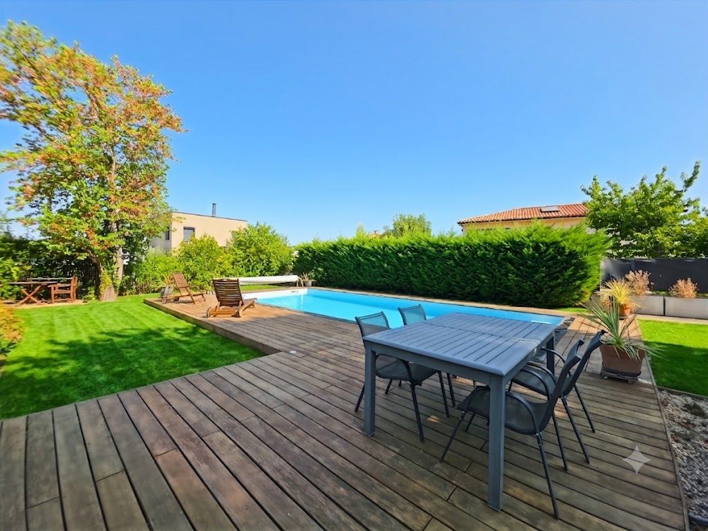 EXCLUSIVITE BALMA - Maison T6 avec jardin et piscine