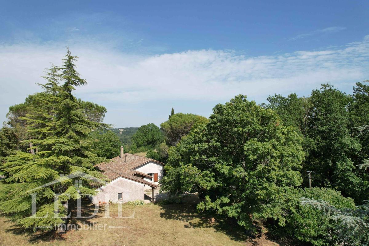 Maison de charme au calme avec garage et sans travaux