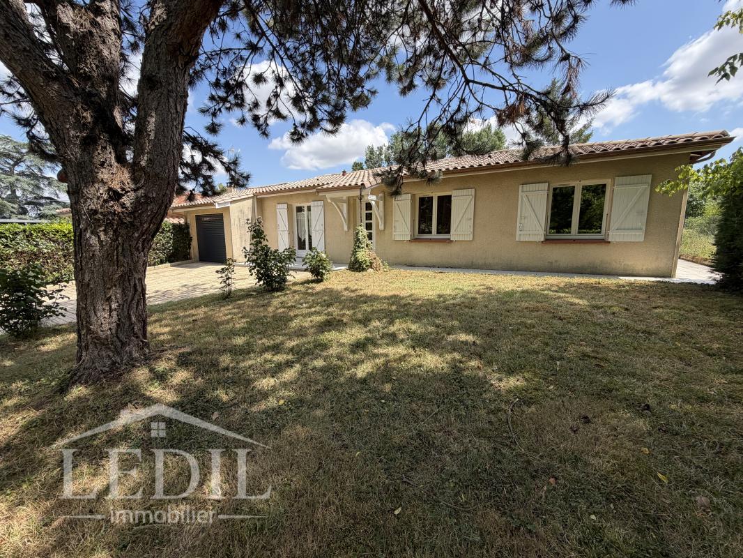 PLAIN-PIED avec garage et jardin clos