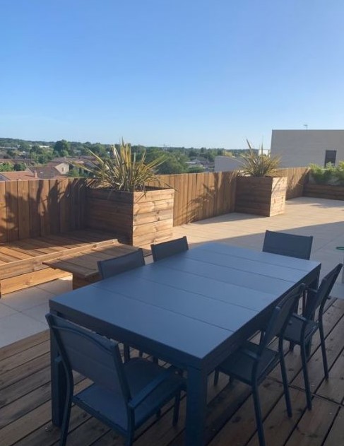 Appartement à louer, 4 pièces, 100 m², Merignac