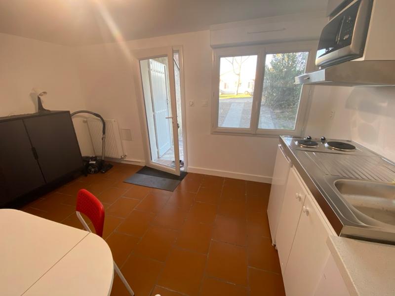 Appartement à louer, 1 pièces, 60 m², Gradignan