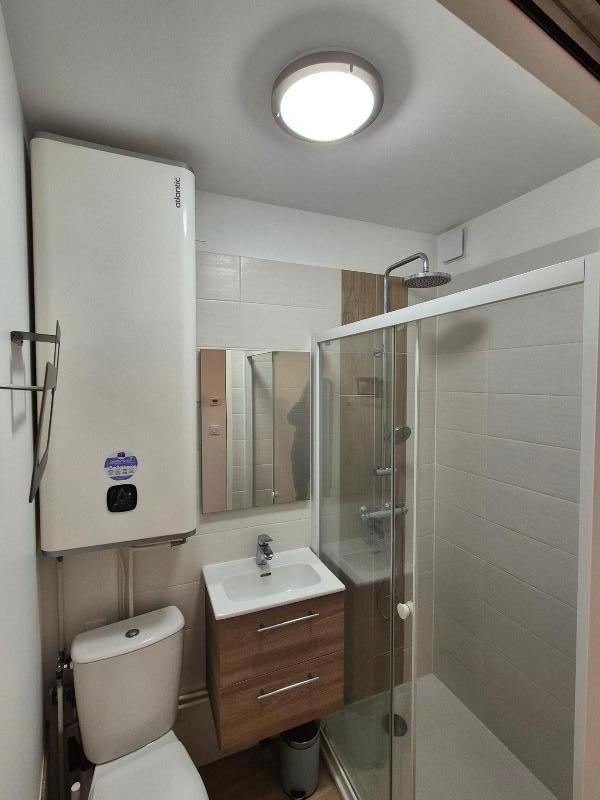 T2 - Photo 3