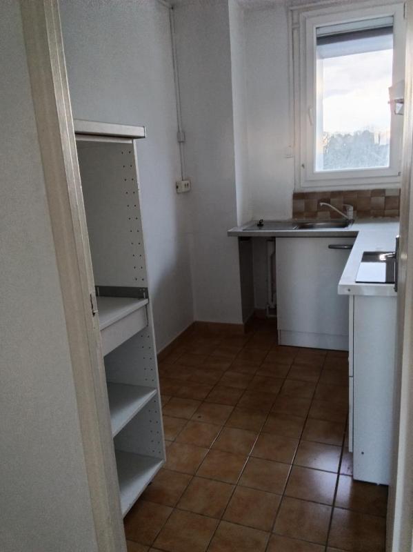 T3 - Photo 3