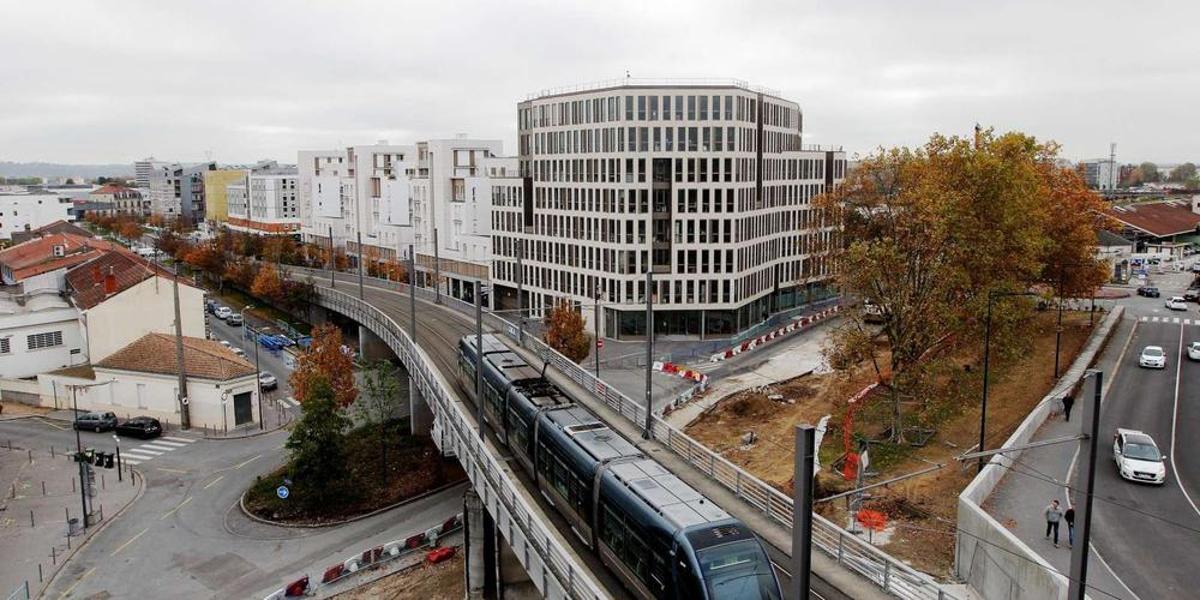 Maison à louer, 4 pièces, 90 m², Bordeaux