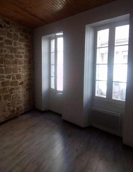 Appartement à louer, 2 pièces, 43 m², Reole