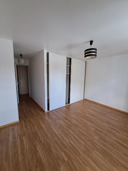 T3 - Photo 3