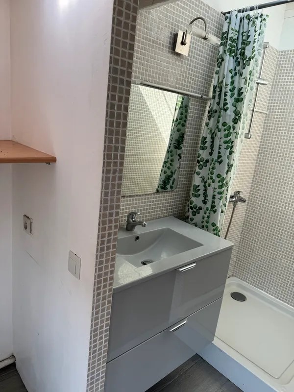 T2 - Photo 3