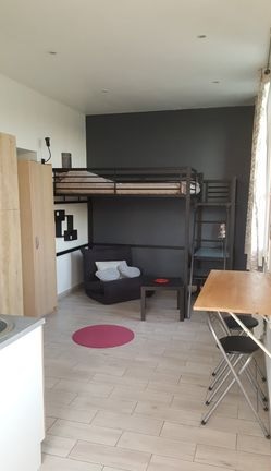 Appartement à louer, 1 pièces, 25 m², Castres Gironde
