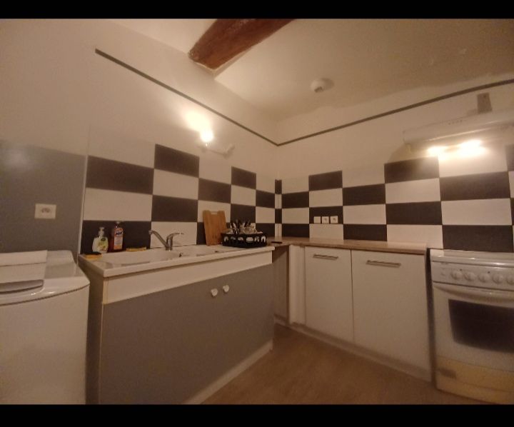T2 - Photo 2